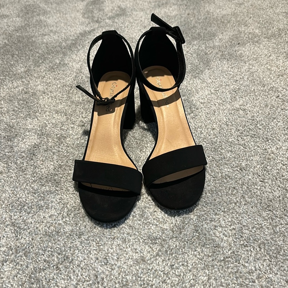 City classified strappy 2.5 high heels